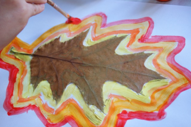 jesienny liść malowany