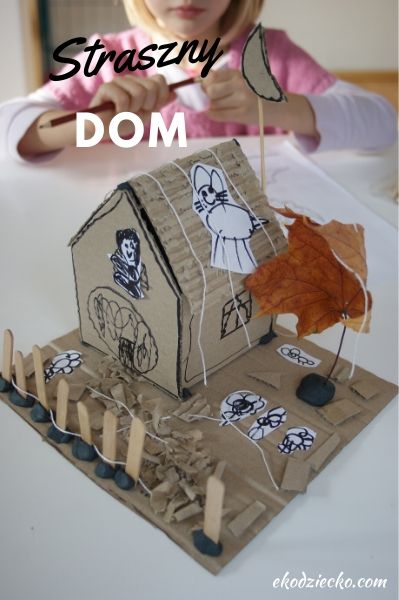 straszny dom z kartonu, kreatywna praca dla dzieci na helloween