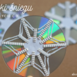 płatek śniegu na płycie CD praca twórcza z recyklingu dla dzieci
